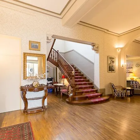 Отель Citotel Le Regina Gare Saint-jean 2*