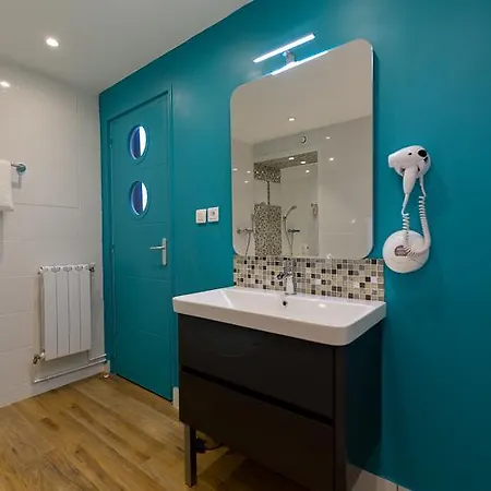 Отель Citotel Le Regina Gare Saint-jean 2*